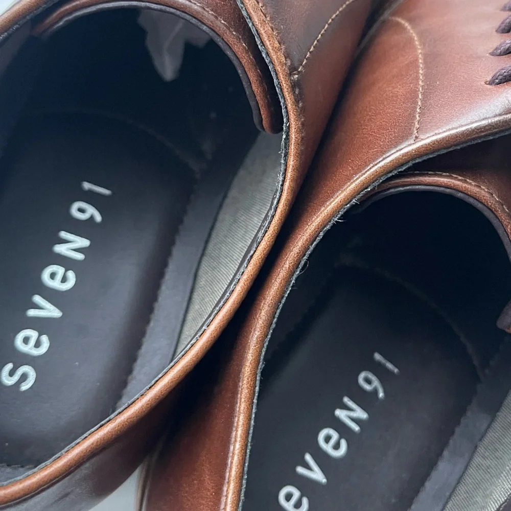 NEW Seven91 Chestnut Lace Up Oxfords